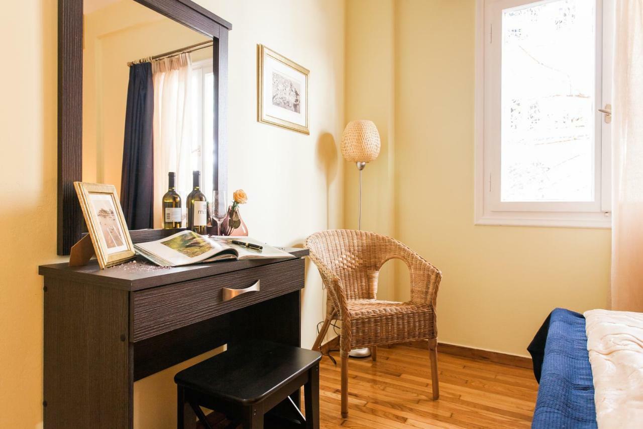 Central, Quiet, Cozy and Very Clean Apartment Athene Buitenkant foto