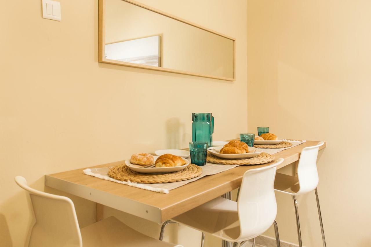 Central, Quiet, Cozy and Very Clean Apartment Athene Buitenkant foto